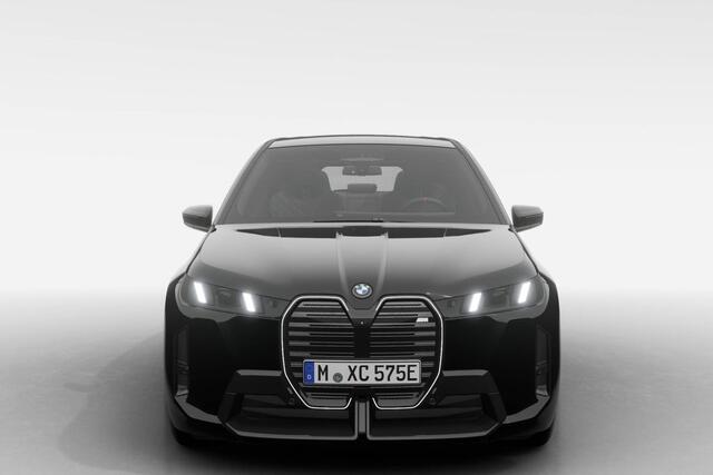 BMW iX xDrive M70