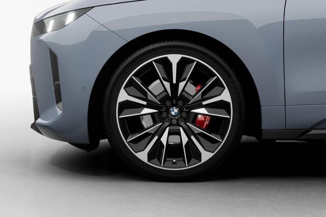 BMW iX xDrive45 | M Sport Pro | Comfort Pack | Innovation Pack