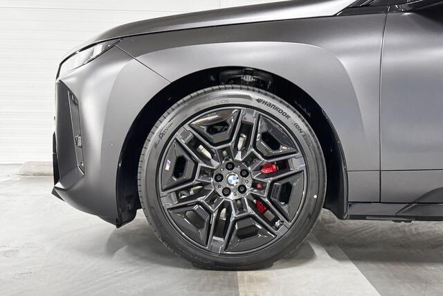 BMW iX xDrive60 | M-Sport Pro | Innovation Pack | Comfort Pack | Driving Assistant Professional | Parking Assistant Professional | Bowers&Wilkins | Sky Lounge | Soft-Close | Comfort Access | Trekhaak