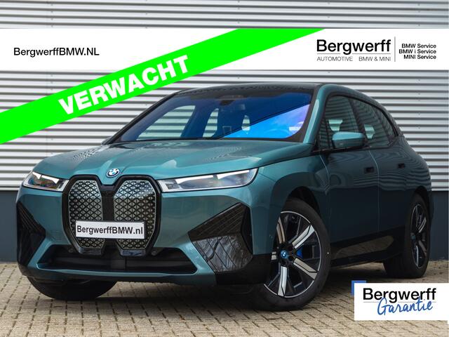 BMW iX xDrive40 - Sportpakket - Pano - Harman Kardon - Stoelventilatie - Driving Ass Prof