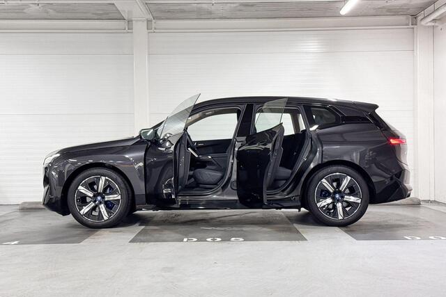 BMW iX xDrive50 Excellence 112 kWh |