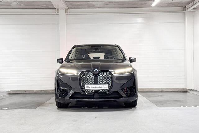 BMW iX xDrive50 Excellence 112 kWh |