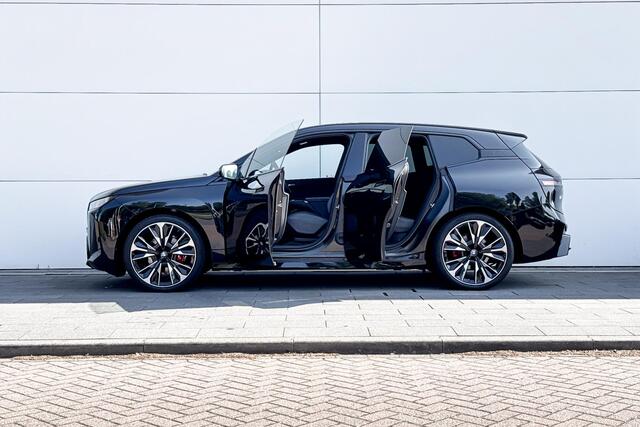 BMW iX xDrive45 101 kWh