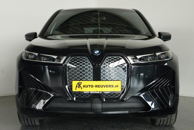 BMW iX xDrive50 Sport SKY 112 kWh / Pano / HUD / Harmankardon / Trekhaak