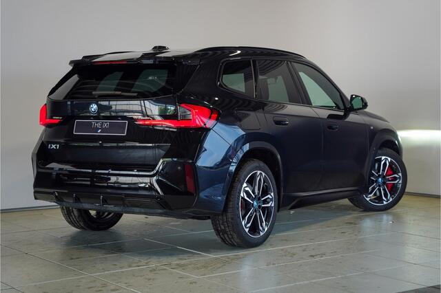 BMW iX1 eDrive20 M Sportpakket Pro