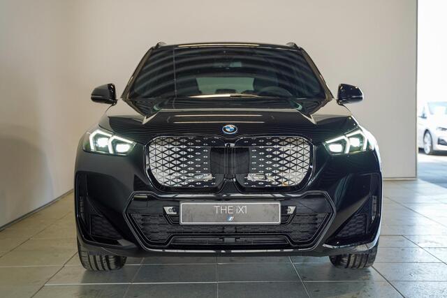BMW iX1 eDrive20 M Sportpakket Pro