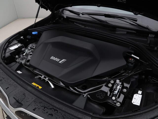 BMW iX1 eDrive20 67 kWh