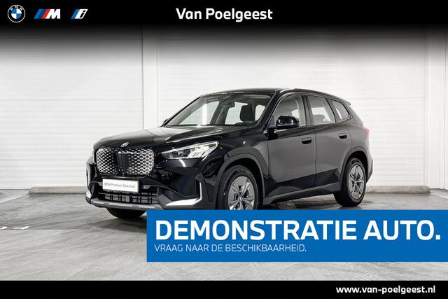 BMW iX1 eDrive20 | Essential Edition | Parking Assistant | Curved Display