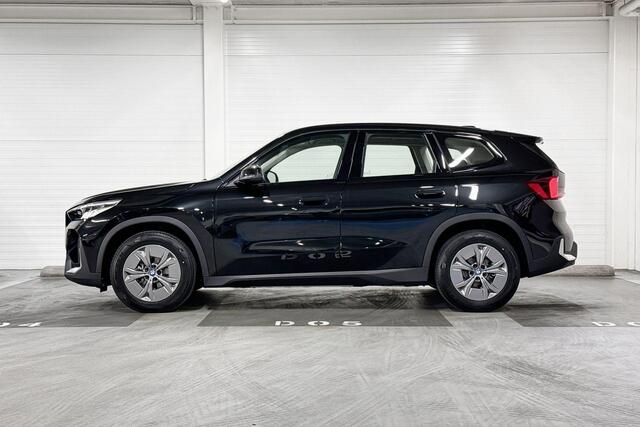 BMW iX1 eDrive20 | Essential Edition | Parking Assistant | Curved Display