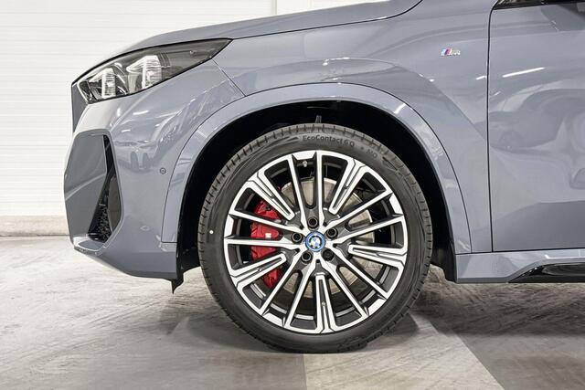 BMW iX1 eDrive20 | M-Sport Pro | Travel Pack | Premium Pack | Comfort Pack | Harman/Kardon | Panoramadak | Comfort Access