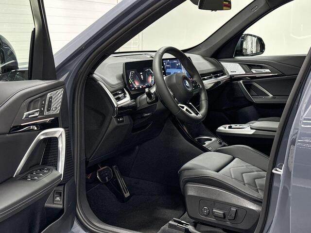 BMW iX1 eDrive20 | M-Sport Pro | Travel Pack | Premium Pack | Comfort Pack | Harman/Kardon | Panoramadak | Comfort Access