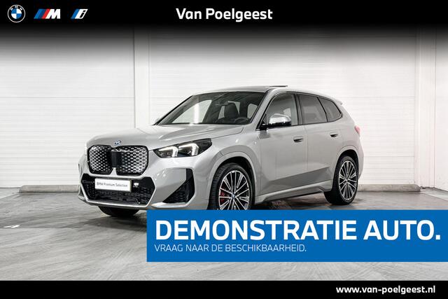 BMW iX1 eDrive20 | M-Sport Pro | Travel Pack | Premium Pack | Comfort Pack | Driving Assistant | Harman/Kardon | Panoramadak | Comfort Access