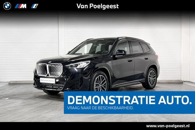 BMW iX1 eDrive20 | M-Sport | Travel Pack | Driving Assistant | Panoramadak