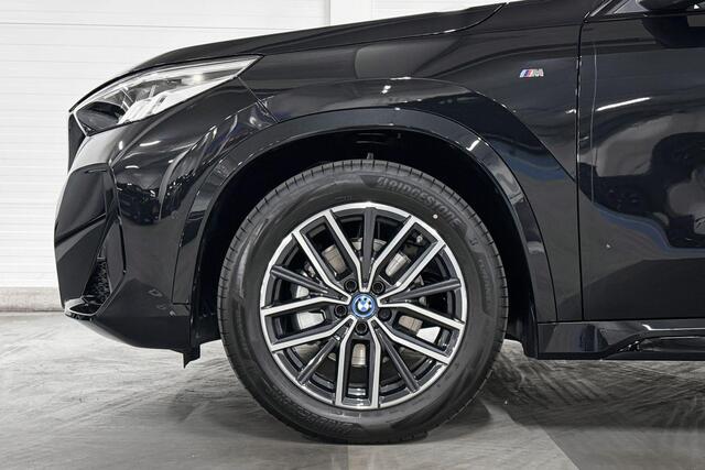 BMW iX1 eDrive20 | M-Sport | Travel Pack | Driving Assistant | Panoramadak