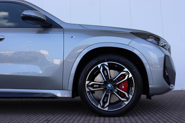 BMW iX1 eDrive20 67 kWh M-Sportpakket / Travel Pack / Premium Pack / Comfort Pack / 19'' /