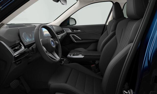 BMW iX1 eDrive20 | xLine | Innovation Pack | Travel Pack