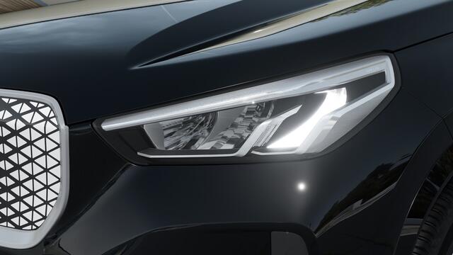 BMW iX1 eDrive20 M Sport / Sportstoelen / Achteruitrijcamera / M Adaptief onderstel / Parking Assistant / Stoelverwarming