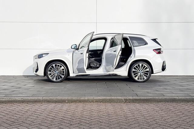 BMW iX1 xDrive30 Launch Edition 67 kWh