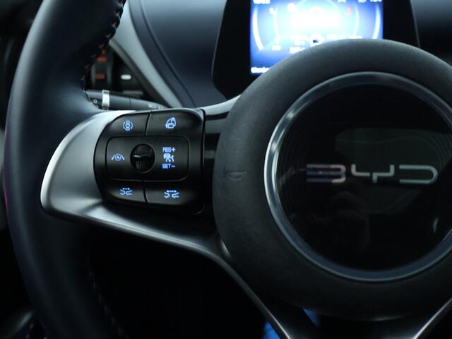 BYD Atto 3 Design 60 kWh | 360 camera | Elektrische achterklep | 15,6 " multimediascherm |