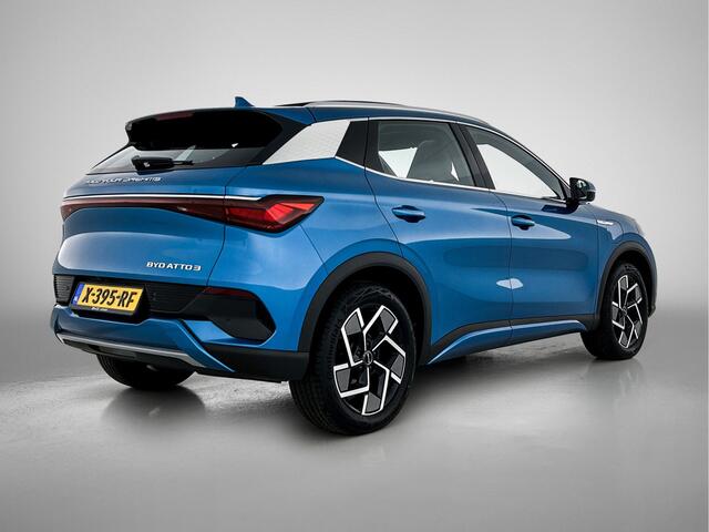 BYD Atto 3 Design 60 kWh | Elektrische achterklep | XL multimediascherm | 18" LMV | Blauw metallic |