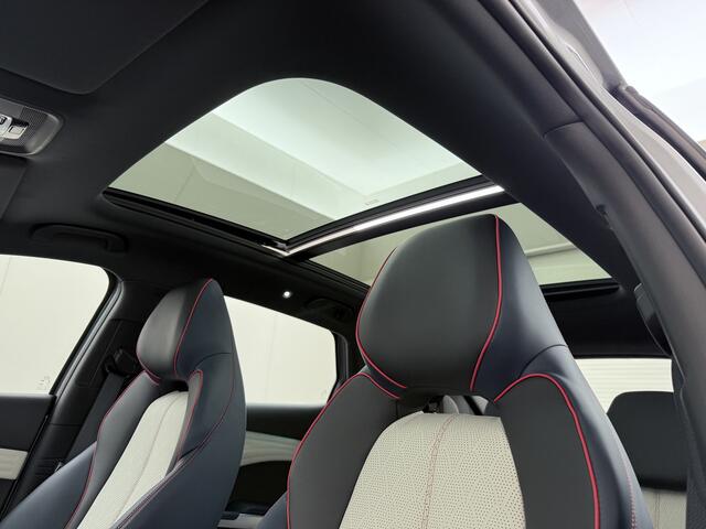 BYD Atto 3 ACCU 60kWh Design Pano-dak Leer+Elektr.Verst. Warmtepomp Adaptieve Cruise 360°Camera Apple Carplay Android Auto Elektr.Achterklep Design Verkeersbord detectie WiFi DAB Led Rijstrooksensor Keyless Smartphone Entry Fabrieksgarantie tot 14-12-2030/150.000km