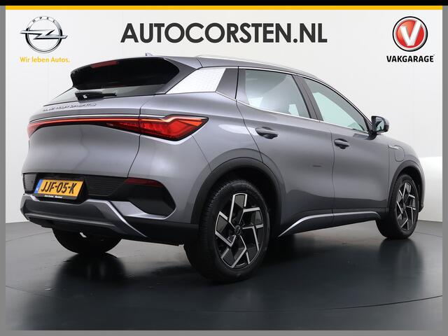 BYD Atto 3 ACCU 60kWh Design Pano-dak Leer+Elektr.Verst. Warmtepomp Adaptieve Cruise 360°Camera Apple Carplay Android Auto Elektr.Achterklep Design Verkeersbord detectie WiFi DAB Led Rijstrooksensor Keyless Smartphone Entry Fabrieksgarantie tot 14-12-2030/150.000km