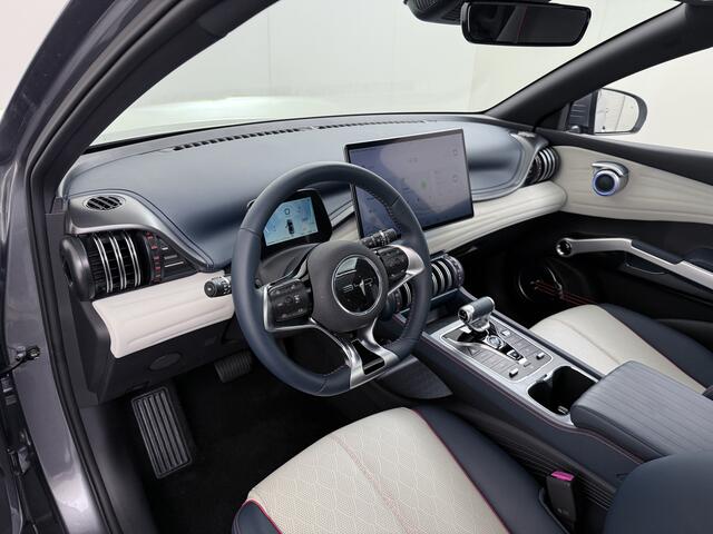 BYD Atto 3 ACCU 60kWh Design Pano-dak Leer+Elektr.Verst. Warmtepomp Adaptieve Cruise 360°Camera Apple Carplay Android Auto Elektr.Achterklep Design Verkeersbord detectie WiFi DAB Led Rijstrooksensor Keyless Smartphone Entry Fabrieksgarantie tot 14-12-2030/150.000km