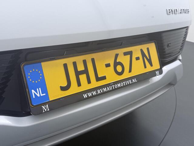 BYD Atto 3 Comfort 60 kWh FABR. GARANTIE T/M 2029 | AANDRIJFLIJN EN ACCU ZELFS T/M 2031| PANO | STOELVERW.|