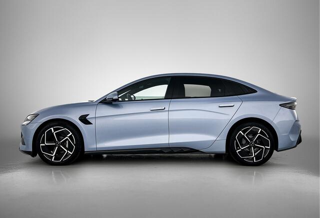 BYD Seal Design RWD 82.5 kWh | 19" LMV | Zwart-leder | Stoelgeheugen | 15,6 " Multimediascherm |