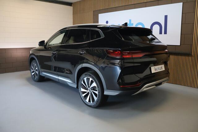 BYD Seal U 1.5 DM-i FWD Boost LED/Pano/Leder/Head-up/360/Keyless/Dodehoek/elek. klep/19"