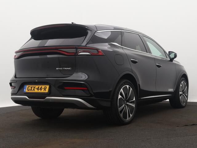 BYD Tang Flagship 108.8 kWh | Navigatie | Panoramadak |