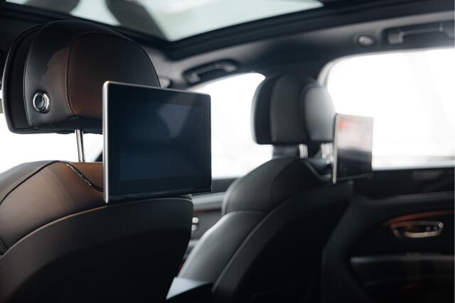 Bentley Bentayga V8 S | Rear Entertainment | Touring Spec | Carbon interior |