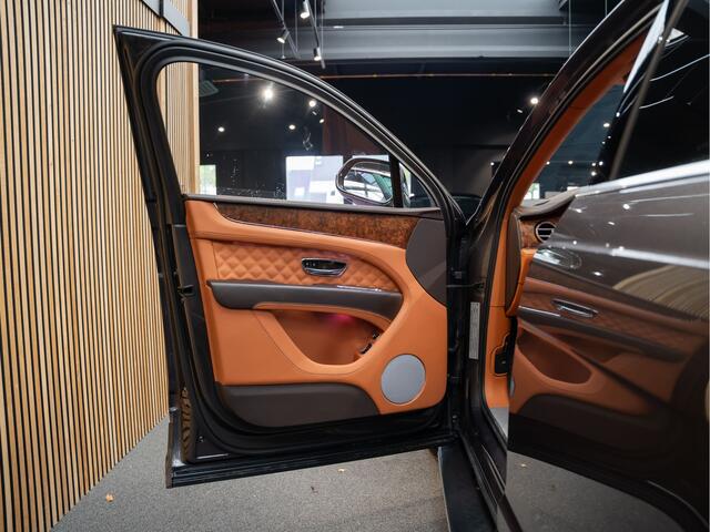 Bentley Bentayga V8 Mulliner 4-Seats Specification 4.0 V8 Massage Luxury Edition