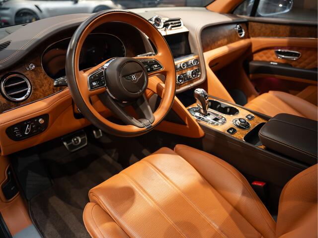 Bentley Bentayga V8 Mulliner 4-Seats Specification 4.0 V8 Massage Luxury Edition