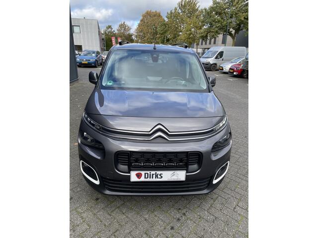 Citroen BERLINGO XL 110pk Shine 7-pers (Camera - Navigatie - Automatische Airco - Lichtmetalen velgen - Grip Controle - Apple Carplay - Head up Display)