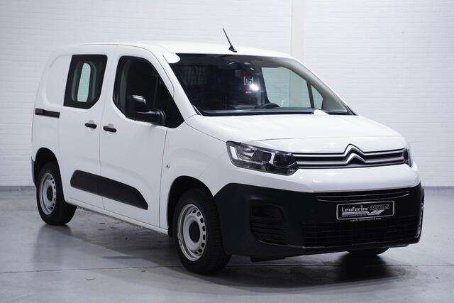 Citroen BERLINGO 1.2 Pure Tech 110 pk Benzine Airco Cruise Control, DAB+, PDC achter, 2-Zits