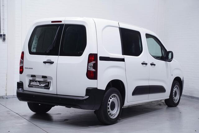 Citroen BERLINGO 1.2 Pure Tech 110 pk Benzine Airco Cruise Control, DAB+, PDC achter, 2-Zits