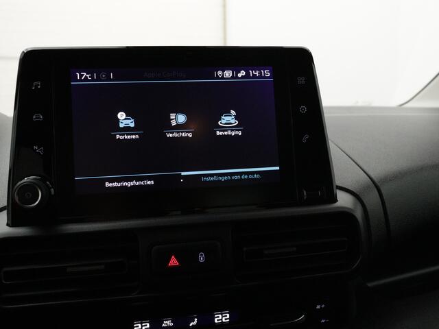 Citroen BERLINGO 1.2 PureTech Shine Direct leverbaar! Rolstoelauto, uitgevoerd met bodemverlaging