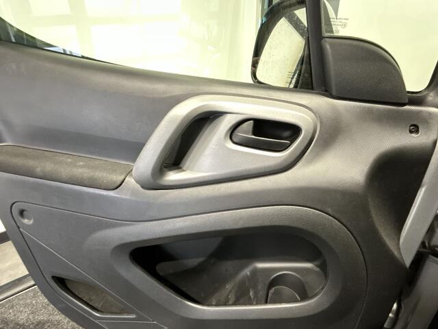 Citroen BERLINGO E-Feel 23 kWh | Parkeersensor achter | Cruise control | Navigatie