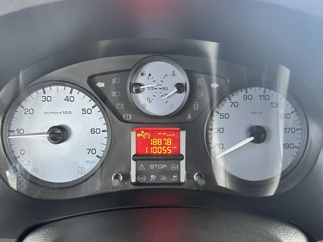 Citroen BERLINGO 1.2 PureTech XTR Trekhaak | Airco | Navi | Carplay | Camera | Cruise.