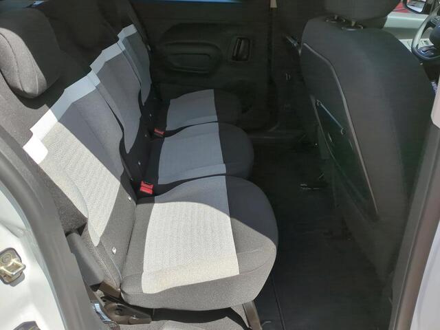 Citroen BERLINGO ë-Berlingo Feel 50 kWh Airco/Camera/Groot Scherm/Parkeersensoren/320km actieradius/GEEN AFLEVERKOSTEN