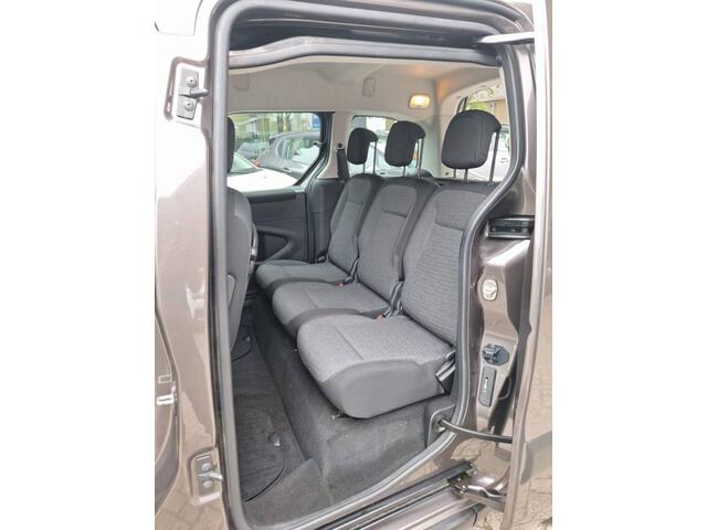 Citroen BERLINGO 1.2 110pk Black **Dakrails-navigatie-clima-parkeerhulp**