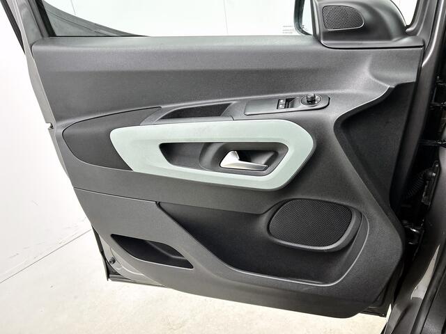 Citroen BERLINGO 130 PK Automaat Feel | Rijklaar | Parkeersensoren | Apple Carplay | Android Auto |