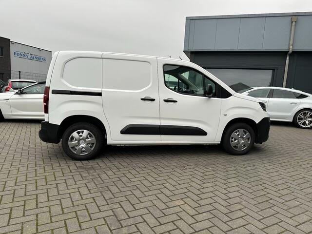 Citroen BERLINGO 1.2 PureTech Club Airco schuifdeur Trekhaak