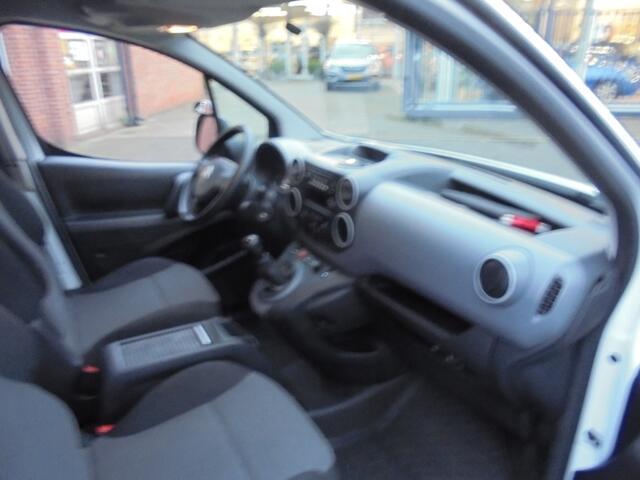Citroen BERLINGO 1.6 75 Club||Trekhaak||Airco||Schuifdeur||euro 6||