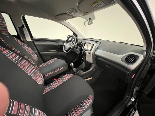 Citroen C1 1.0 e-VTi Feel december 2017 Airco / Camera / Navigatie / Metallic lak