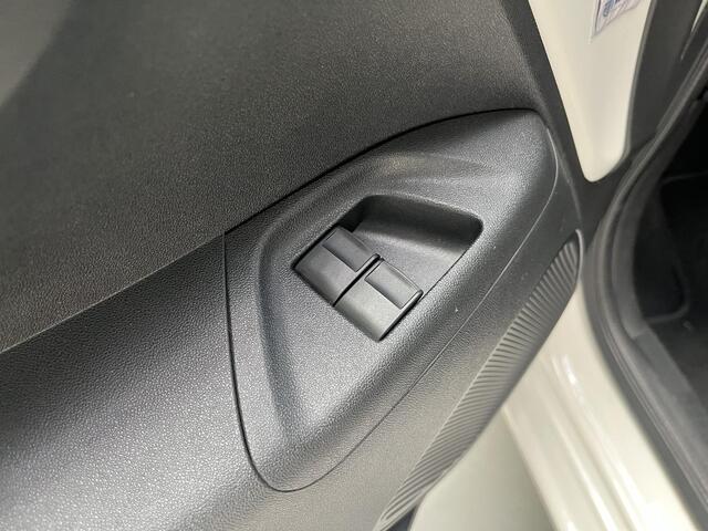 Citroen C1 1.0 VTi Shine , Stoelverwarming, Klimaat Controle, Achteruitrij Camera, Apple Carplay en Android Auto