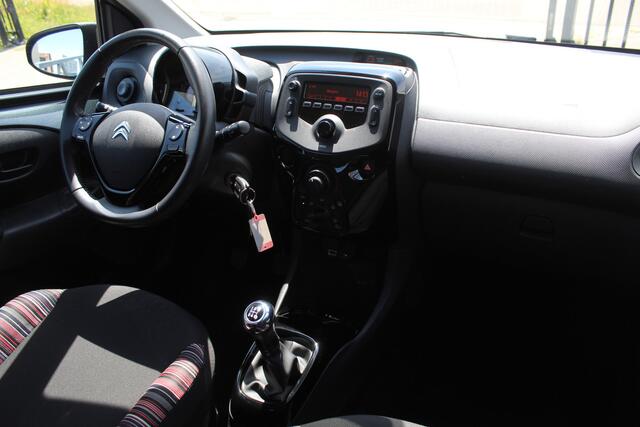 Citroen C1 1.0 VTi Feel Airco/Toerenteller/Centrale deurvergrendeling/Bluetooth/Radio/Elektrische ramen.