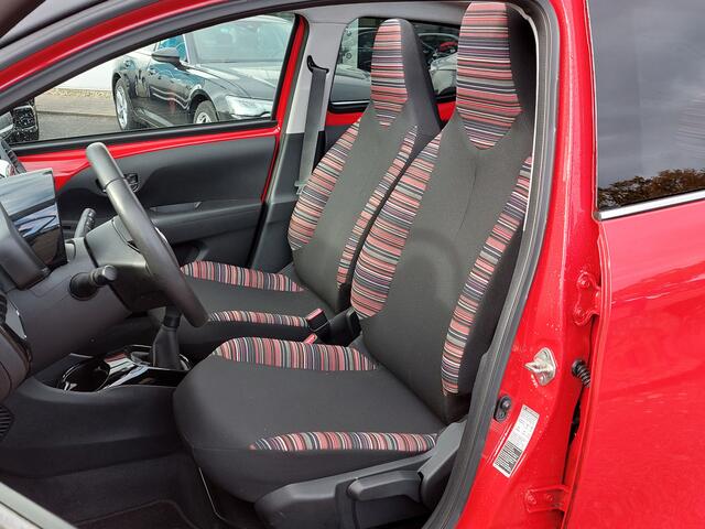 Citroen C1 1.0 VTi 72pk Airscape Shine 5-Deurs | Cabriodak | Apple Carplay + Android Auto | Clima | Achteruitrijcamera | Lichtsensor | Elek.Ramen+Spiegels | Privacy Glass | 15''lm