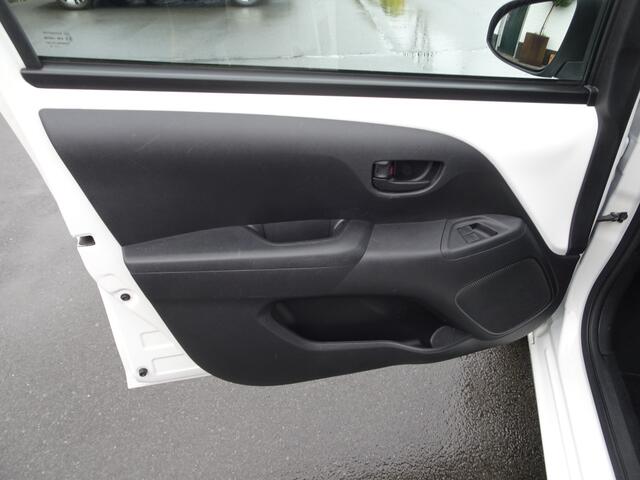 Citroen C1 1.0 VTi Feel Airco, bestuurders stoel in hoogte verstelbaar, elektrische ramen, centrale vergrendeling, enz.